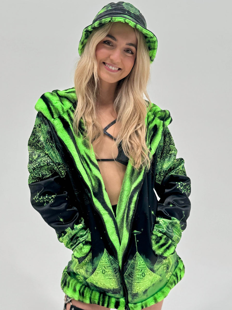 Alien Aura 🛸 Reversible Faux Fur Jacket