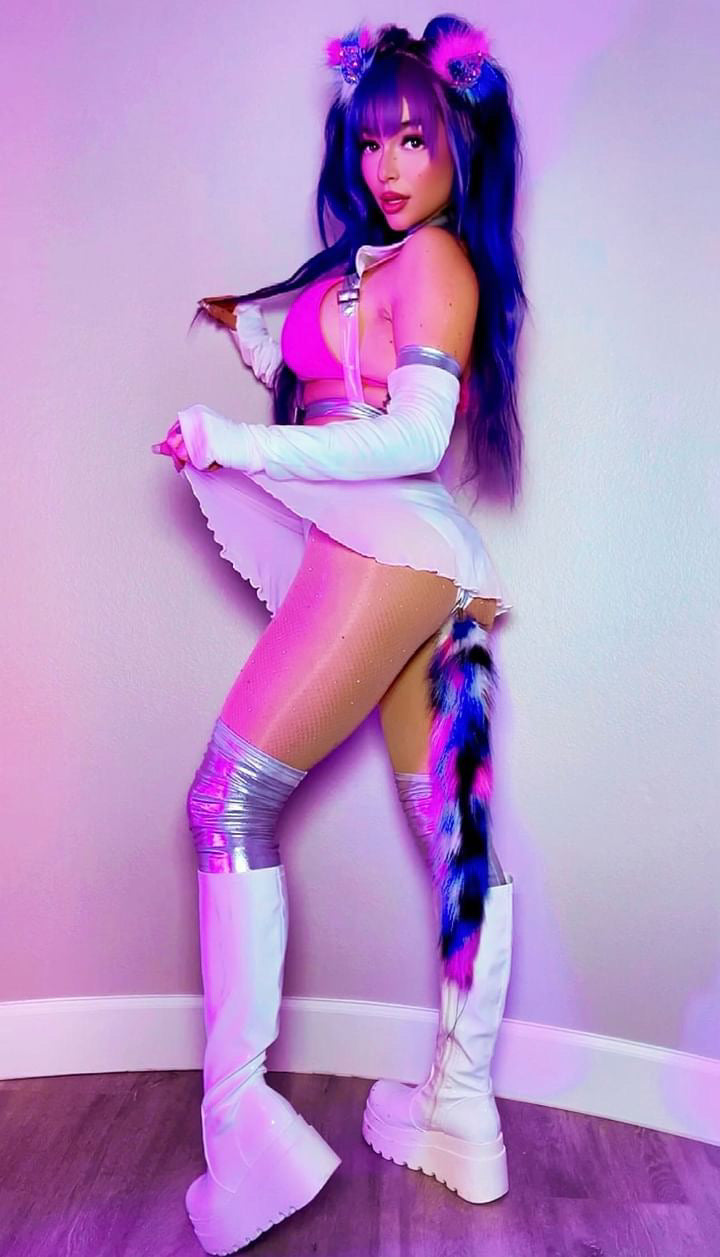 Cyber Unicorn Ears 💜🦄 by @sydneetheunicorn